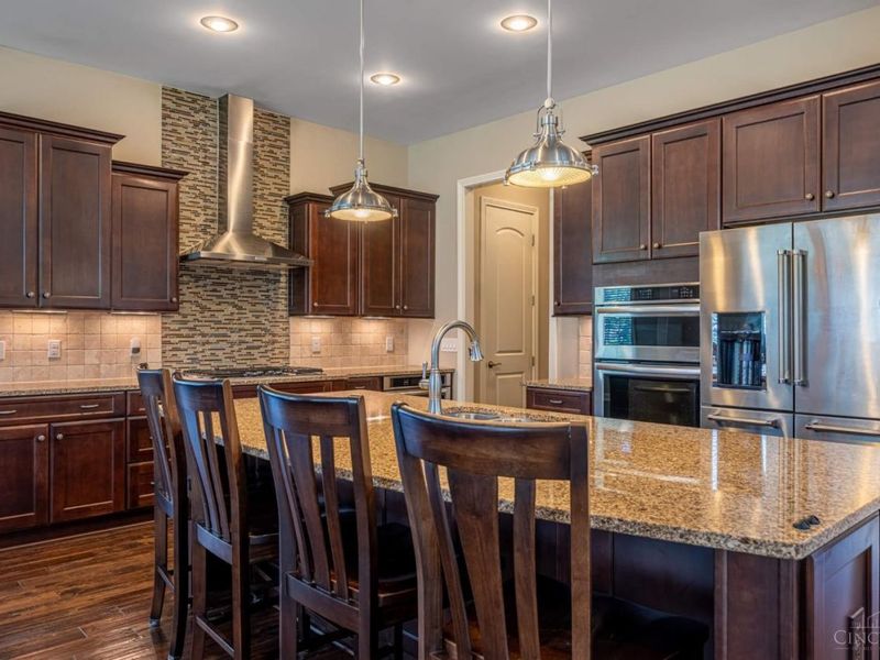 8925 Kenwood Road, Blue Ash, OH 45242 Photo 7