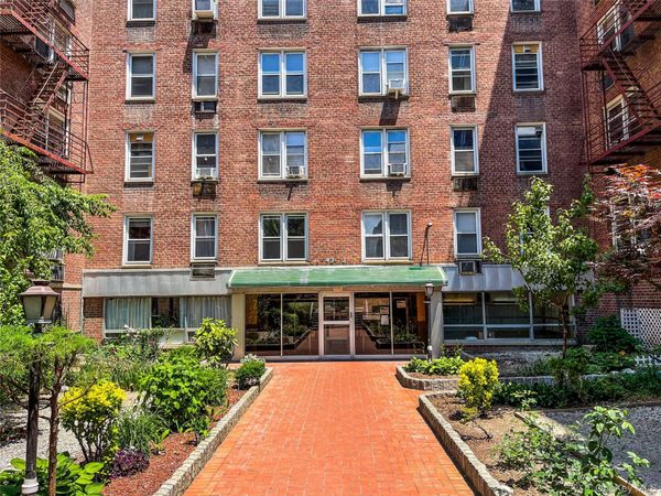 43-43 kissena blvd , Unit 306, Flushing, NY 11355