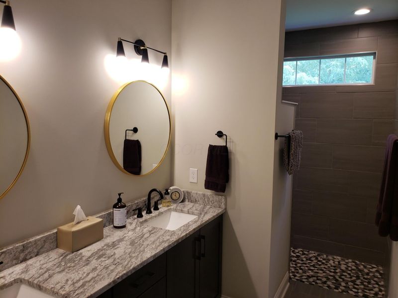 7742 Strickland Drive , Unit 11, New Albany, OH 43054 Photo 24