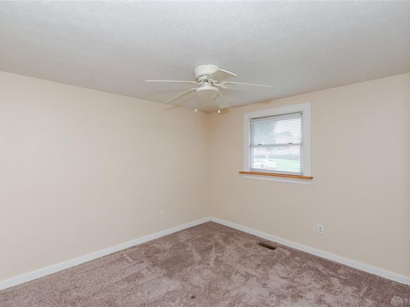 307 Flanders Avenue, Brookville, OH 45309 Photo 18