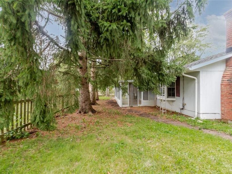 307 Flanders Avenue, Brookville, OH 45309 Photo 27