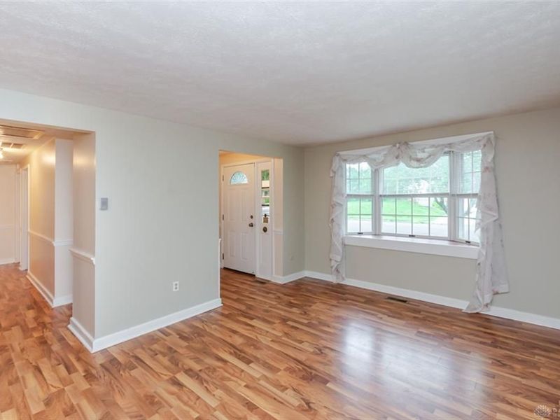 307 Flanders Avenue, Brookville, OH 45309 Photo 5