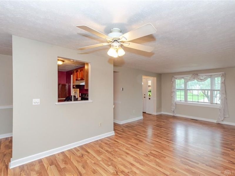 307 Flanders Avenue, Brookville, OH 45309 Photo 6