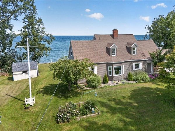 3113 Lake Rd Road , Williamson, NY 14589