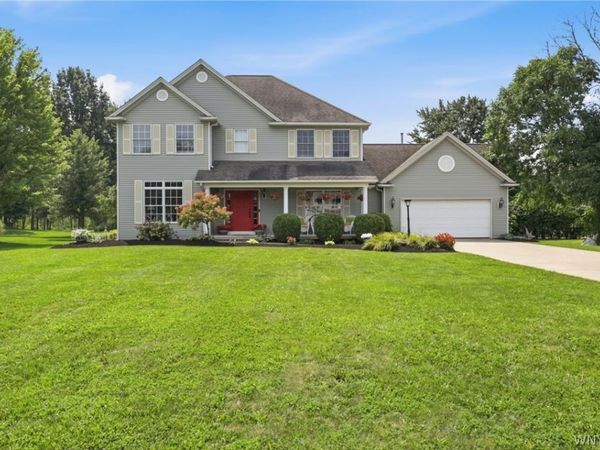 10713 Jones Road , Clarence, NY 14031