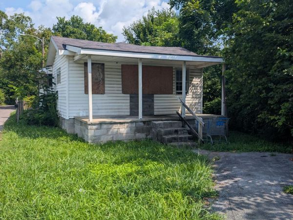 110 Danbury Ave, Middlesboro, KY 40965