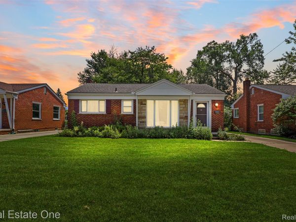 2601 Woodside Street , Dearborn, Mi 48124