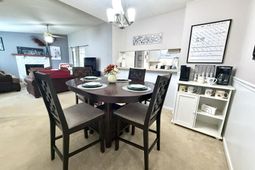 406 Erskine Street photo 4