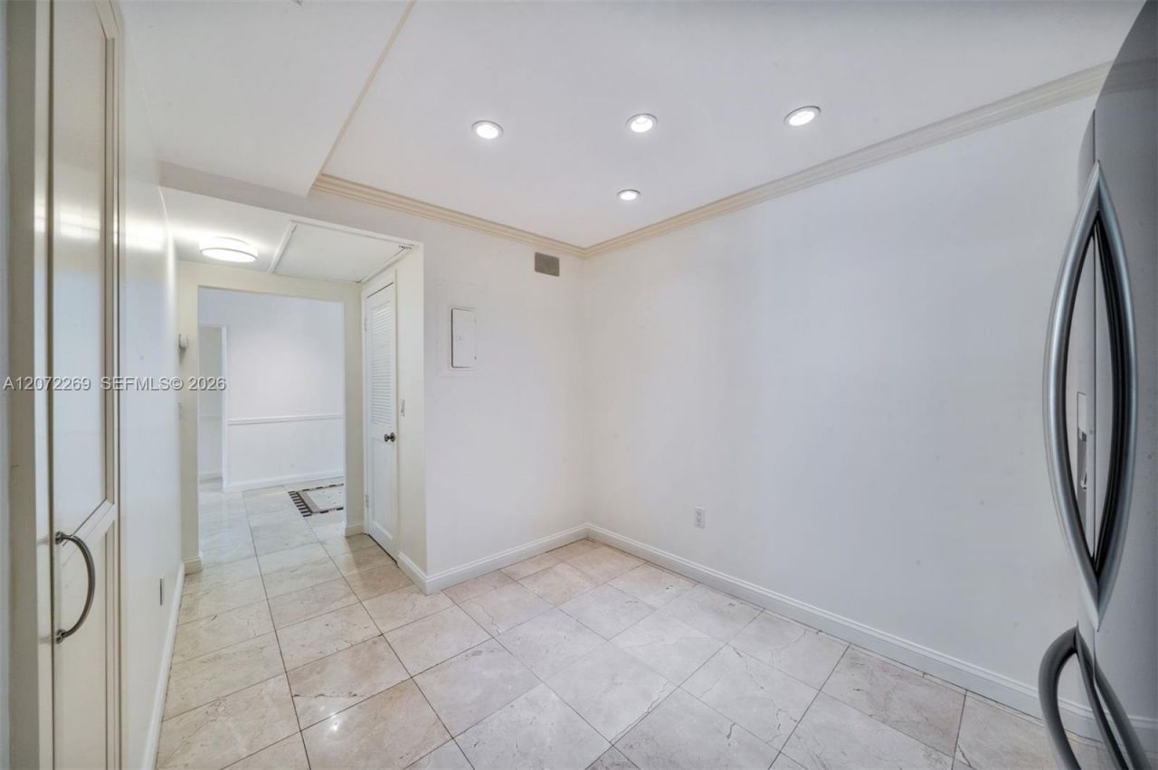 9801 Collins Ave , Unit 19H, Bal Harbour, FL 33154 Photo