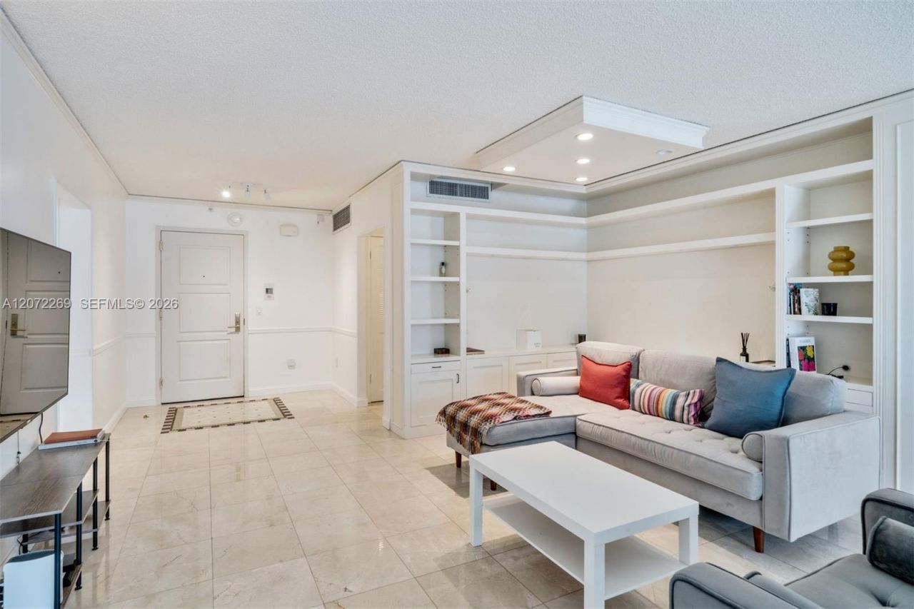 9801 Collins Ave , Unit 19H, Bal Harbour, FL 33154 Photo