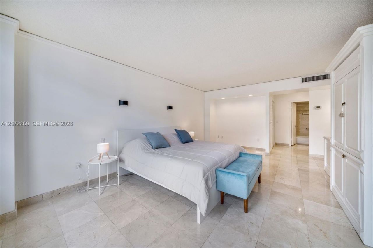 9801 Collins Ave , Unit 19H, Bal Harbour, FL 33154 Photo