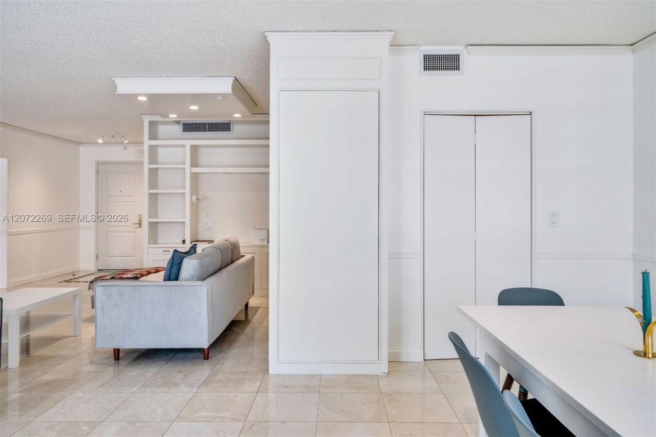 9801 Collins Ave , Unit 19H, Bal Harbour, FL 33154 Photo