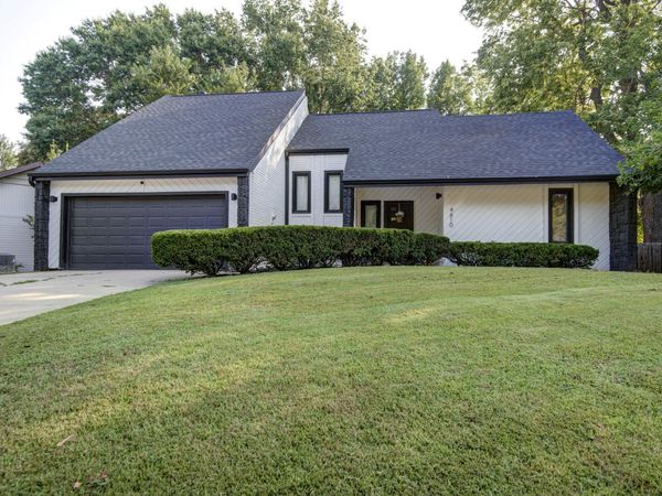 4810 S Warwick Avenue, Springfield, MO 65804