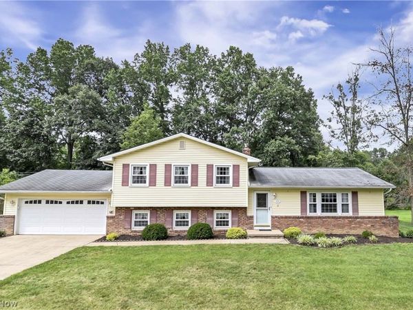 235 Kenwick Drive, Northfield, OH 44067