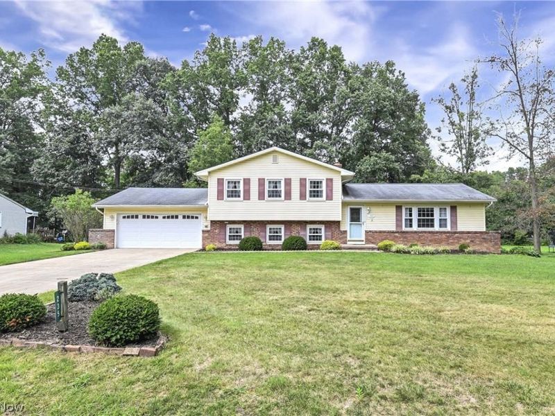 235 Kenwick Drive, Northfield, OH 44067 Photo 2