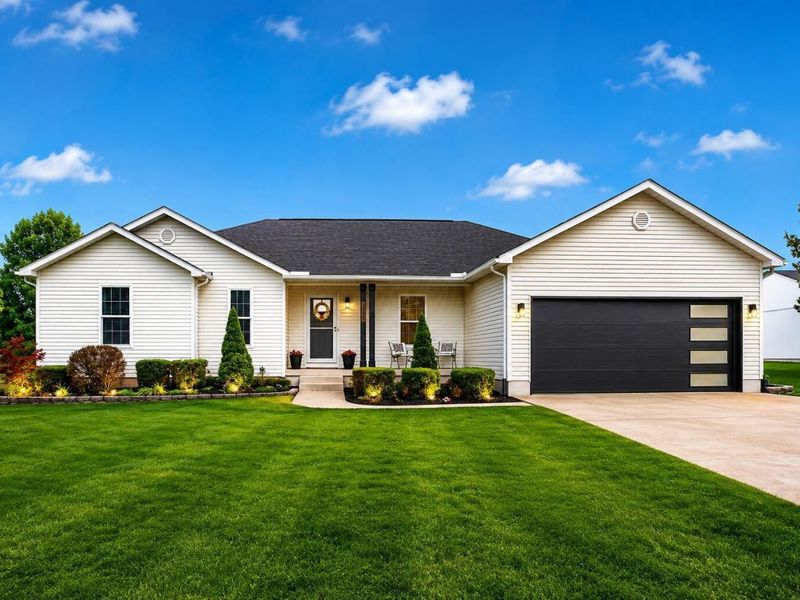 1538 Amanda Northern Road NW, Canal Winchester, OH 43110 Photo 2