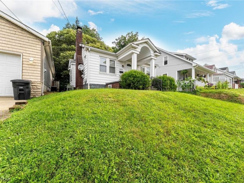 2549 Ogden Avenue, Akron, OH 44312 Photo 3