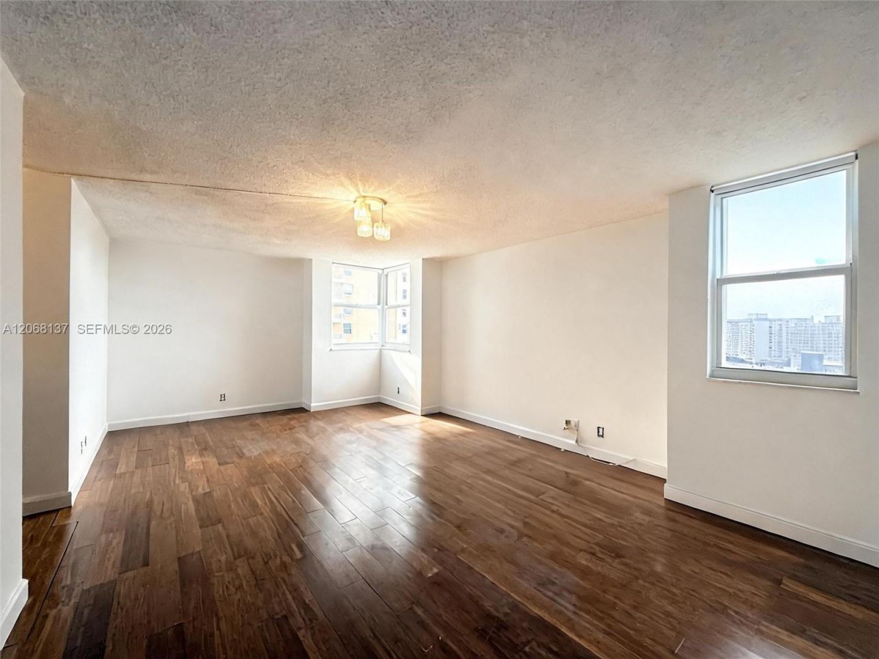 1904 S Ocean Dr, Unit 1206, Hallandale Beach, FL 33009 Photo
