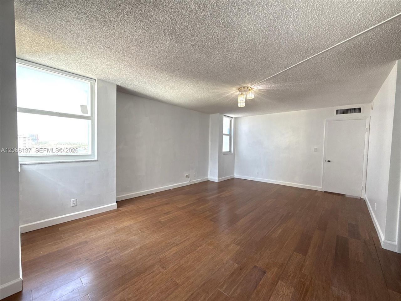 1904 S Ocean Dr , Unit 1206, Hallandale Beach, FL 33009 Photo