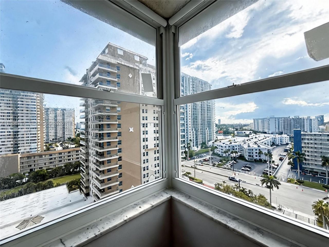 1904 S Ocean Dr, Unit 1206, Hallandale Beach, FL 33009 Photo