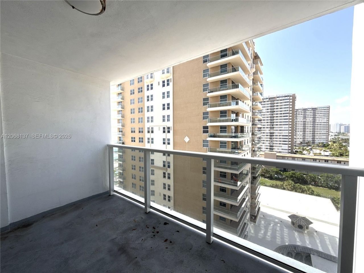 1904 S Ocean Dr , Unit 1206, Hallandale Beach, FL 33009 Photo