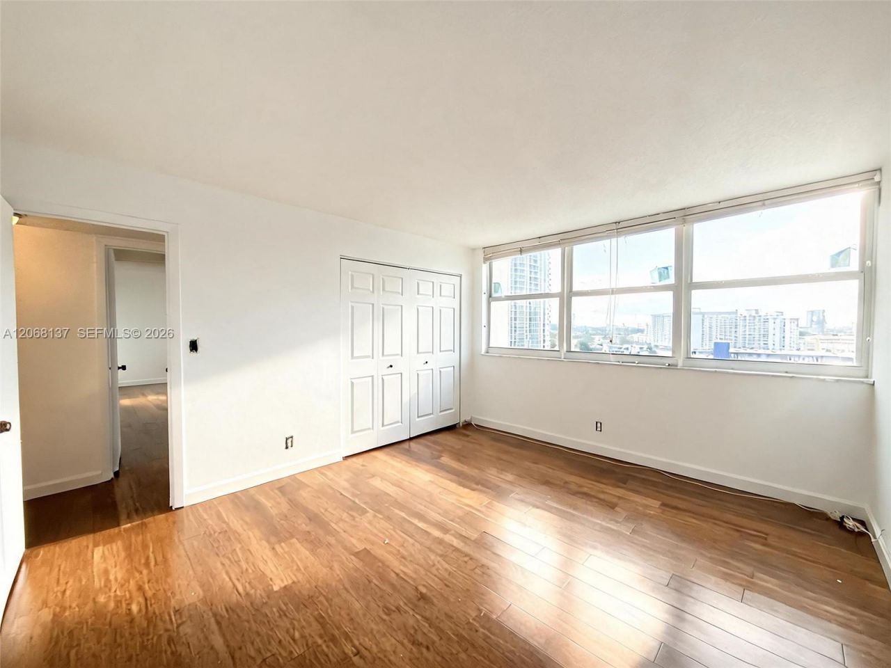 1904 S Ocean Dr, Unit 1206, Hallandale Beach, FL 33009 Photo