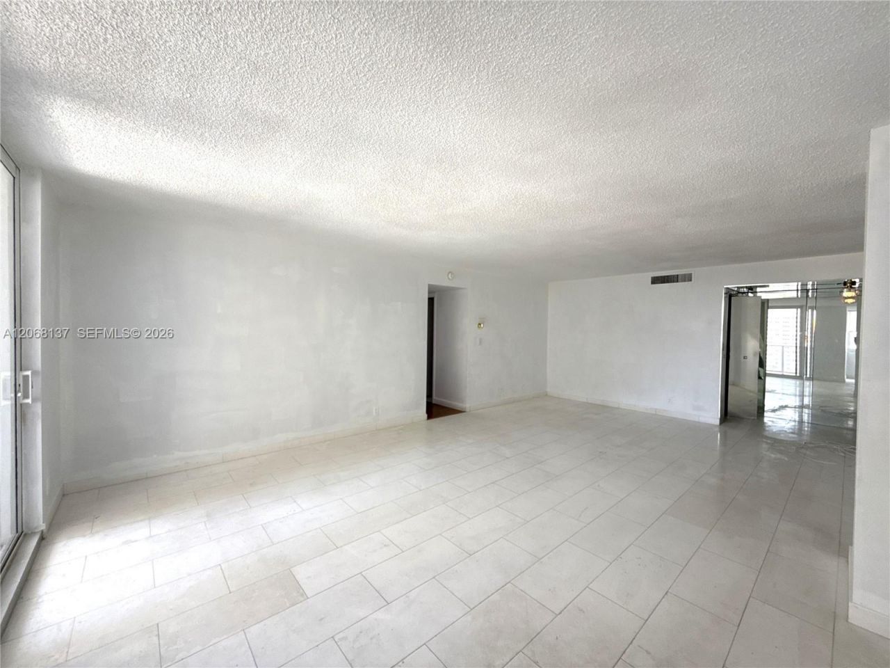 1904 S Ocean Dr , Unit 1206, Hallandale Beach, FL 33009 Photo