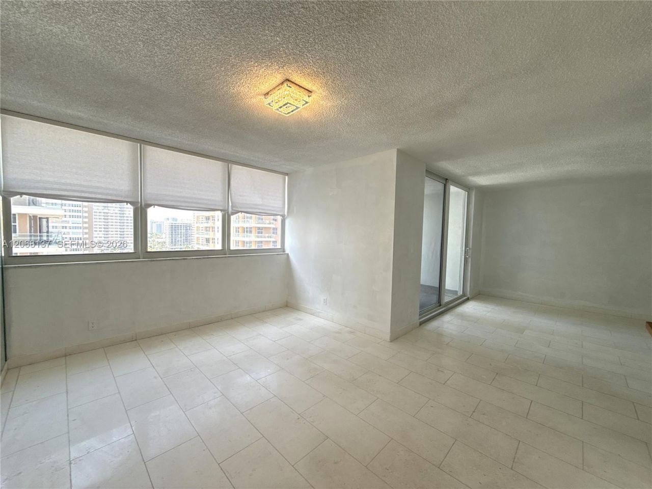 1904 S Ocean Dr , Unit 1206, Hallandale Beach, FL 33009 Photo