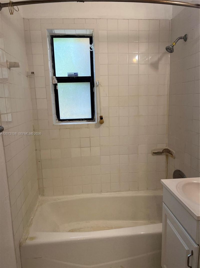 143 SW 22nd Ter, Fort Lauderdale, FL 33312 Photo