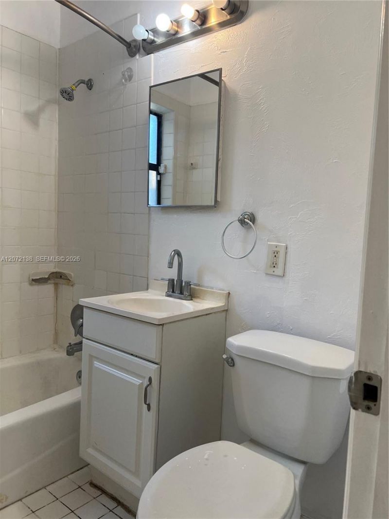 143 SW 22nd Ter, Fort Lauderdale, FL 33312 Photo