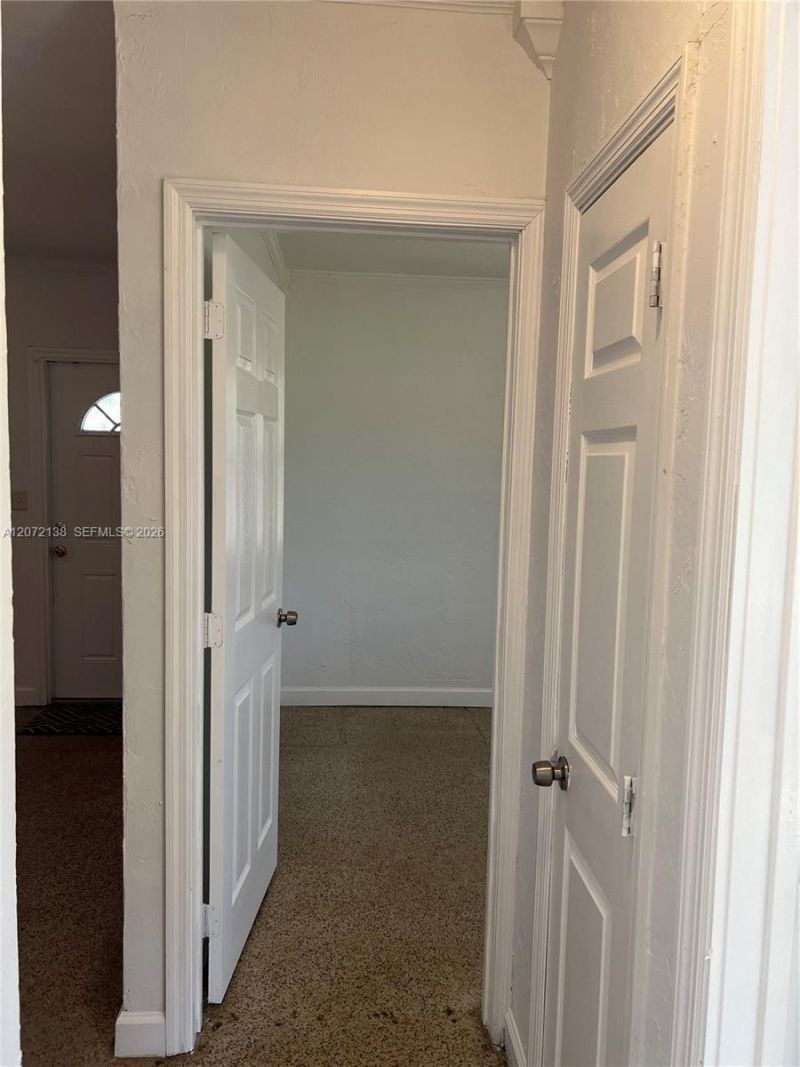 143 SW 22nd Ter, Fort Lauderdale, FL 33312 Photo