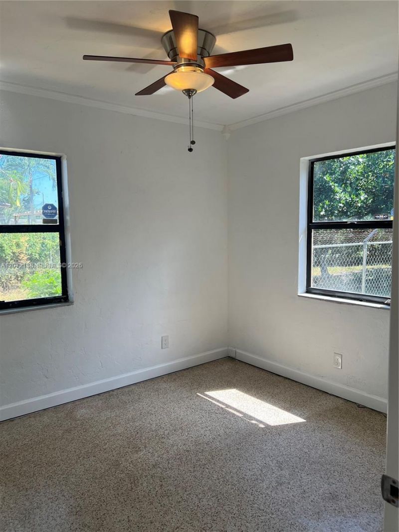 143 SW 22nd Ter, Fort Lauderdale, FL 33312 Photo