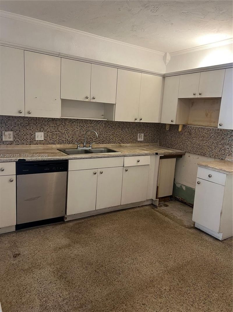 143 SW 22nd Ter, Fort Lauderdale, FL 33312 Photo