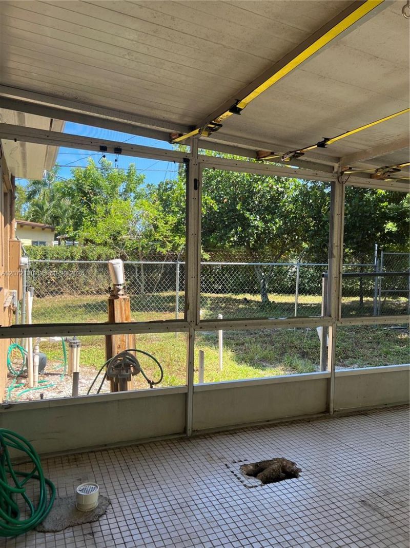 143 SW 22nd Ter, Fort Lauderdale, FL 33312 Photo