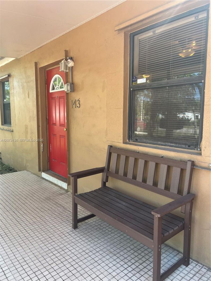 143 SW 22nd Ter, Fort Lauderdale, FL 33312 Photo