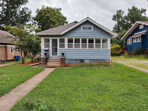 712 40th Street, Des Moines, IA 50312