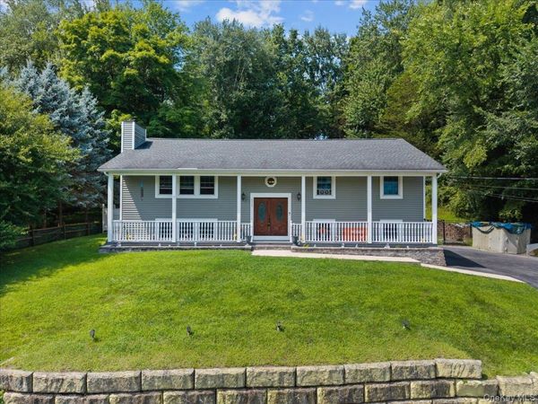 131 Lake Road , Salisbury Mills, NY 12577