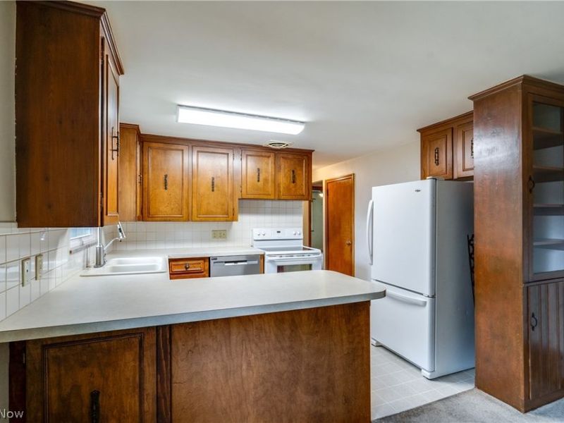 2624 Eaton Road NW, Canton, OH 44708 Photo 12