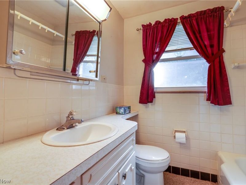 2624 Eaton Road NW, Canton, OH 44708 Photo 17