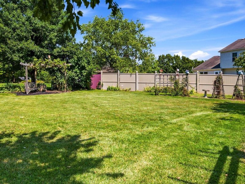 401 La Chance Court, Delaware, OH 43015 Photo 5