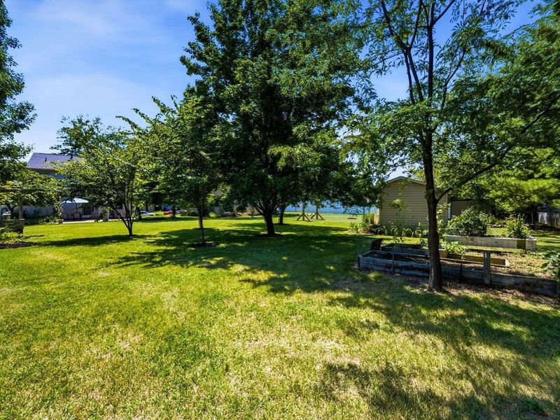 401 La Chance Court, Delaware, OH 43015 Photo 8