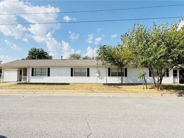 419 S Cleveland Street , Springdale, AR 72764