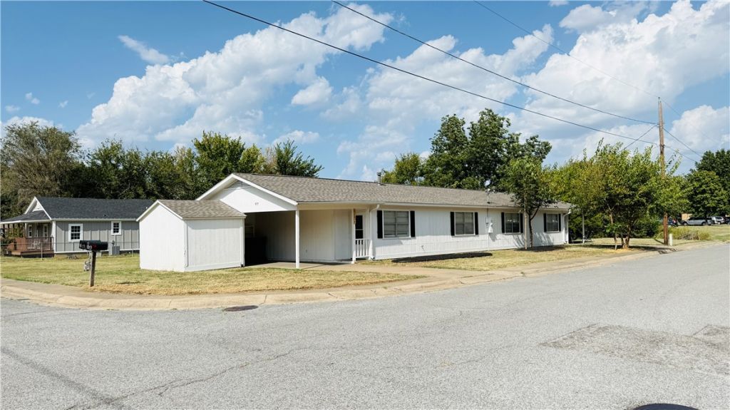 419 S Cleveland Street, Springdale, AR 72764 Main Photo