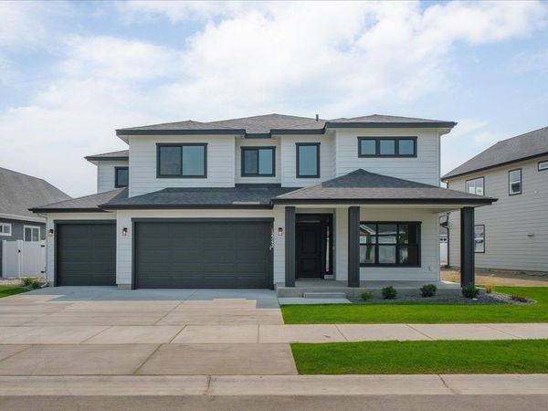 12242 N VALENCIA Ave, Spokane, WA 99218