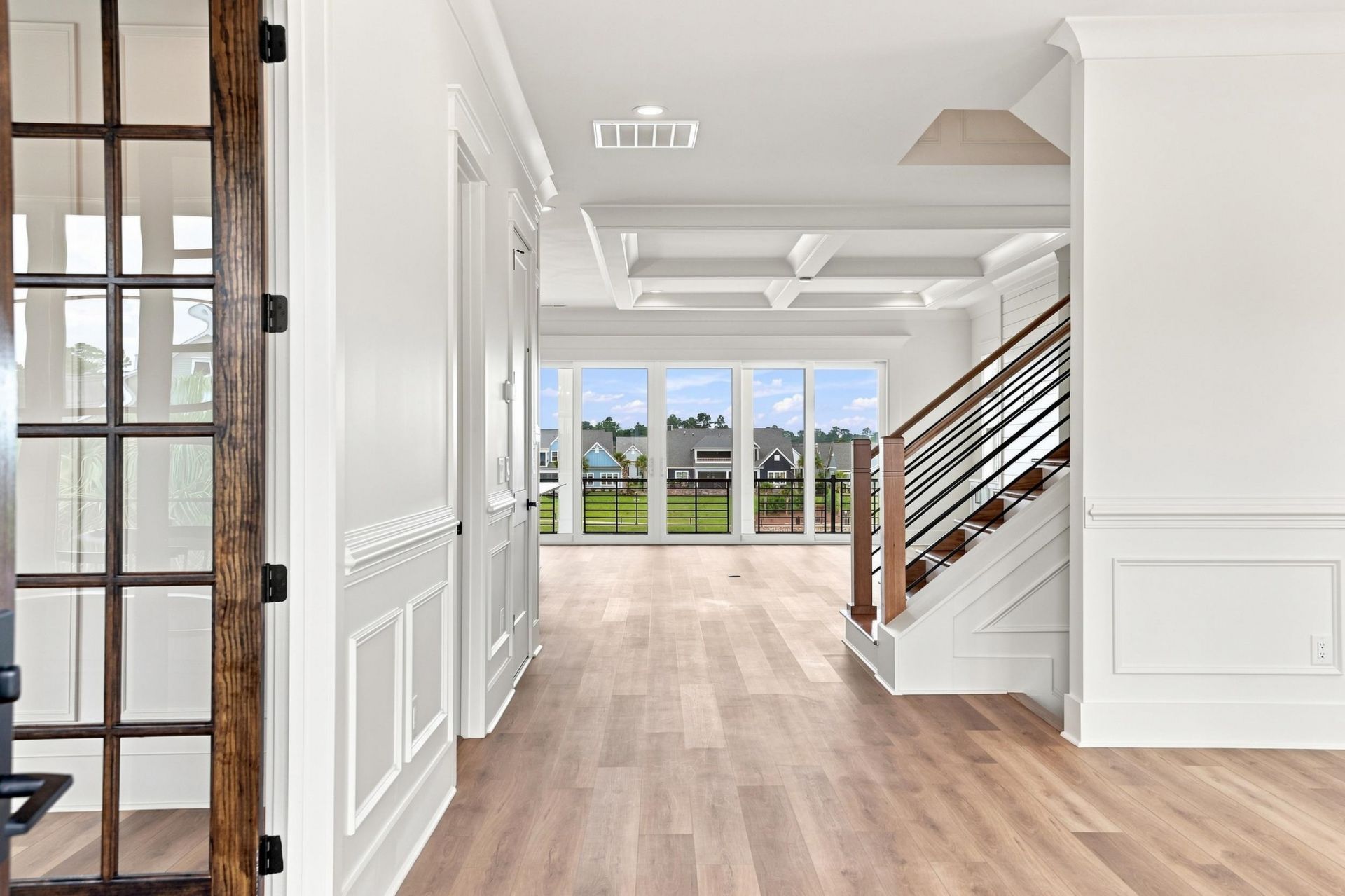 401 Saint Julian Ln. Photo 4