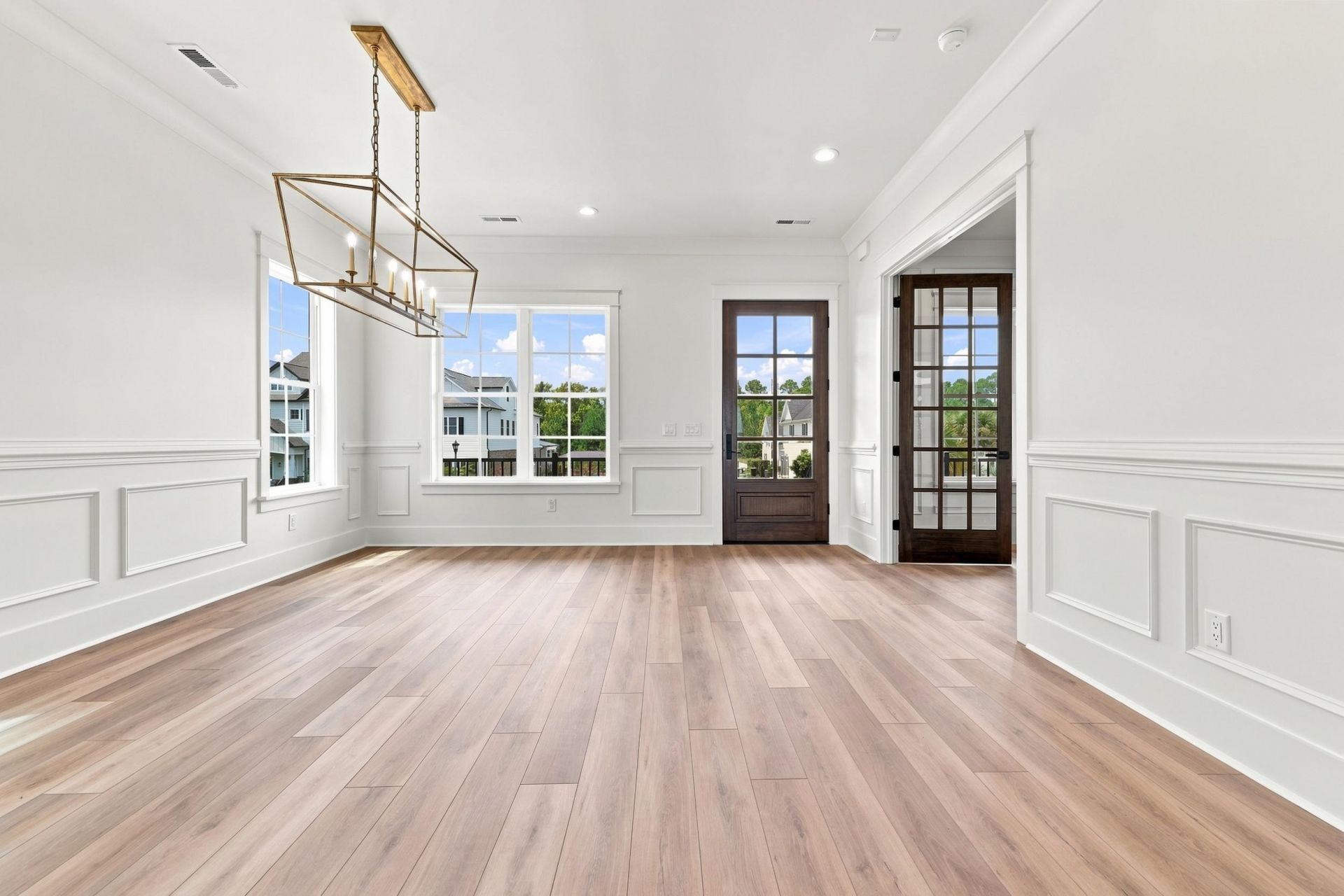 401 Saint Julian Ln. Photo 6