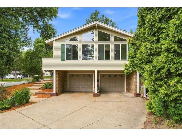 832 Bartosh Lane, River Falls, WI 54022