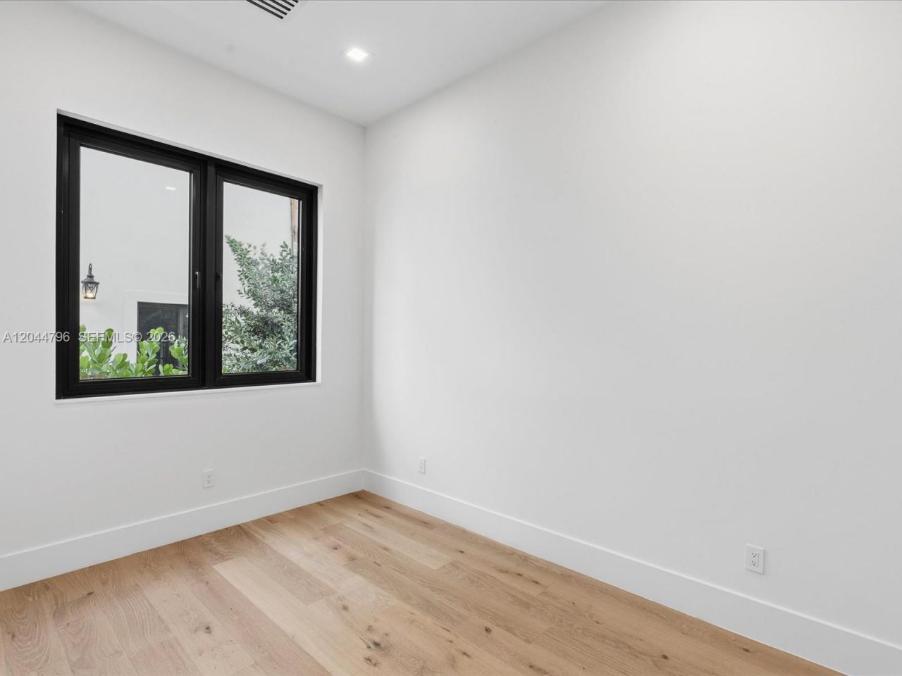 2 Sunset Ln , Lauderdale by the Sea, FL 33062 Photo