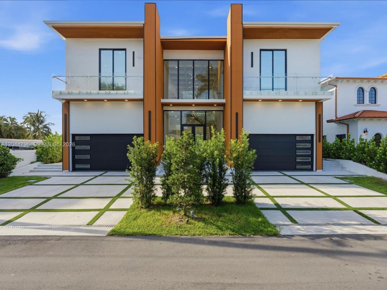 2 Sunset Ln , Lauderdale by the Sea, FL 33062 Photo