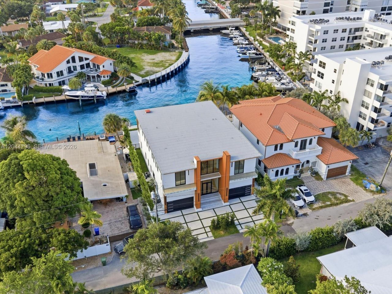 2 Sunset Ln , Lauderdale by the Sea, FL 33062 Photo